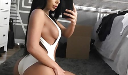 مامان سکسی با کس پیرزن سکسی Toyboy