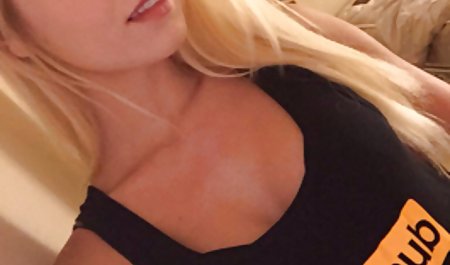 همسر بزرگتر 69 ساله سک کوس و ویبراتور حلقه خروس شوهر را سوار می کند